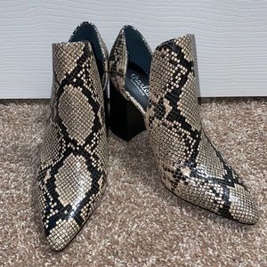 Brand new Charles David